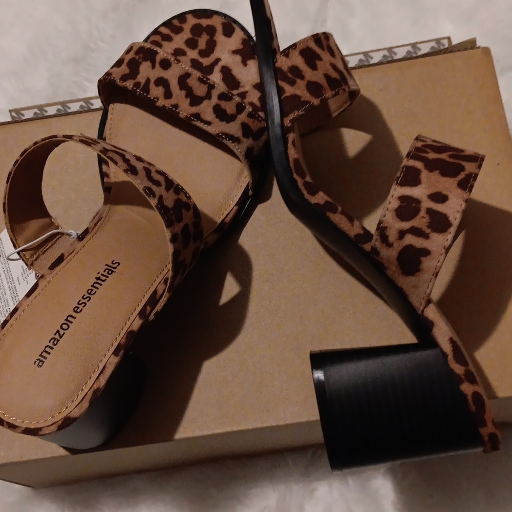 COPY - COPY - COPY - WOMENS LEOPARD CHUNKY HEEL SANDALS SIZE 10 - Picture 2 of 9